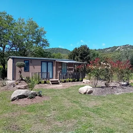 De Charme Pres De Santa Giulia Chalet