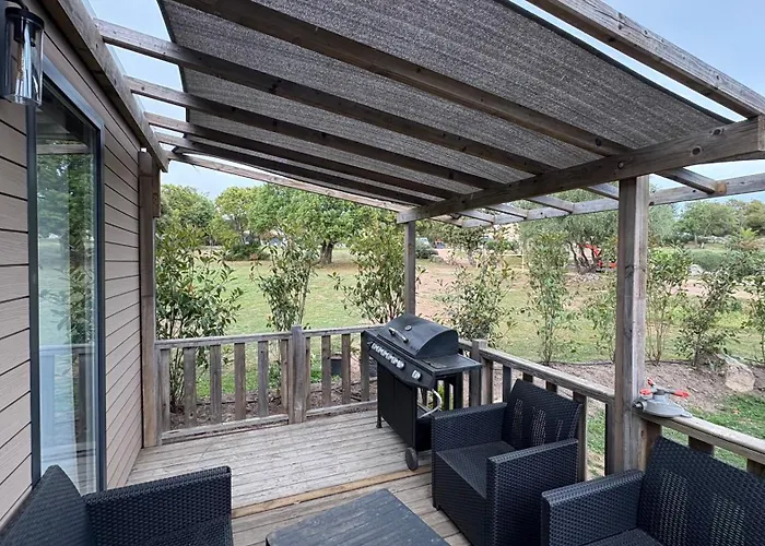 De Charme Pres De Santa Giulia Chalet *