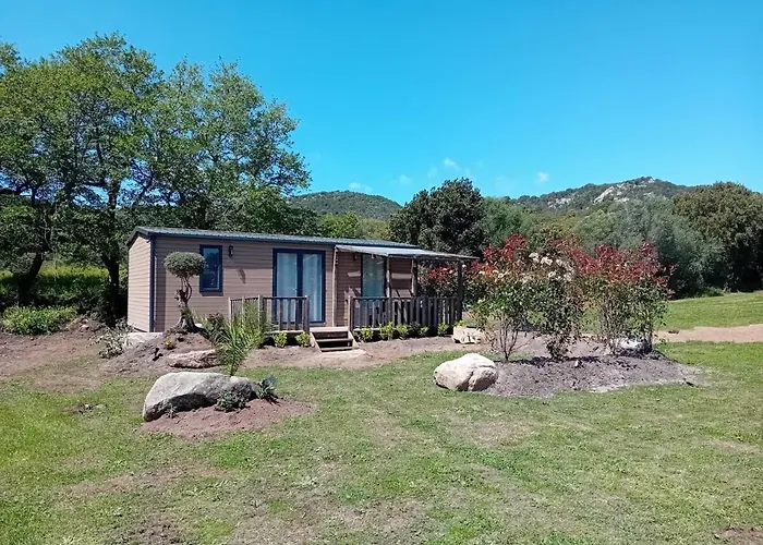 De Charme Pres De Santa Giulia Chalet